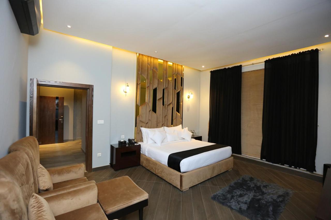 The Orchard Hotel Lahore Ngoại thất bức ảnh